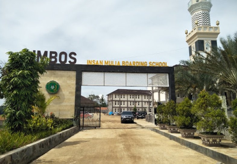 Insan Mulia Boarding School