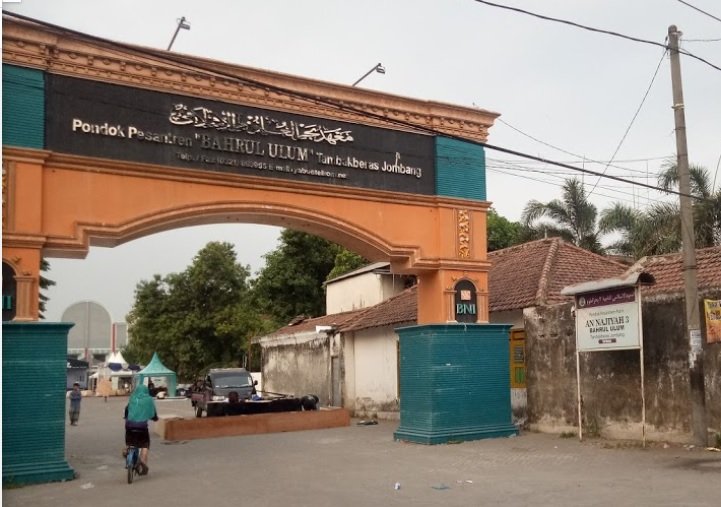 Pesantren Bahrul Ulum Tambak Beras