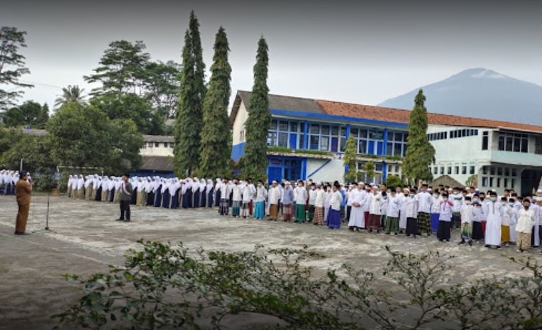 Ponpes Ainurrafiq Kuningan