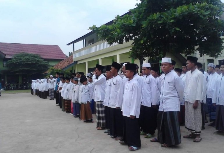 Ponpes Al Muslih Karawang