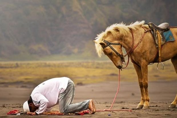 Tawassul pada Rasulullah untuk Mengharap Ridho Allah