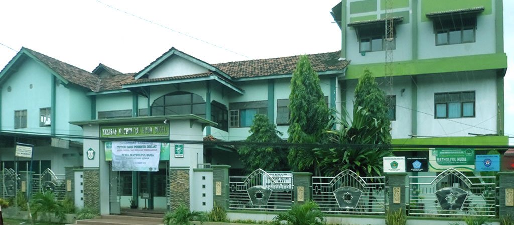 Matholiul Huda Bugel