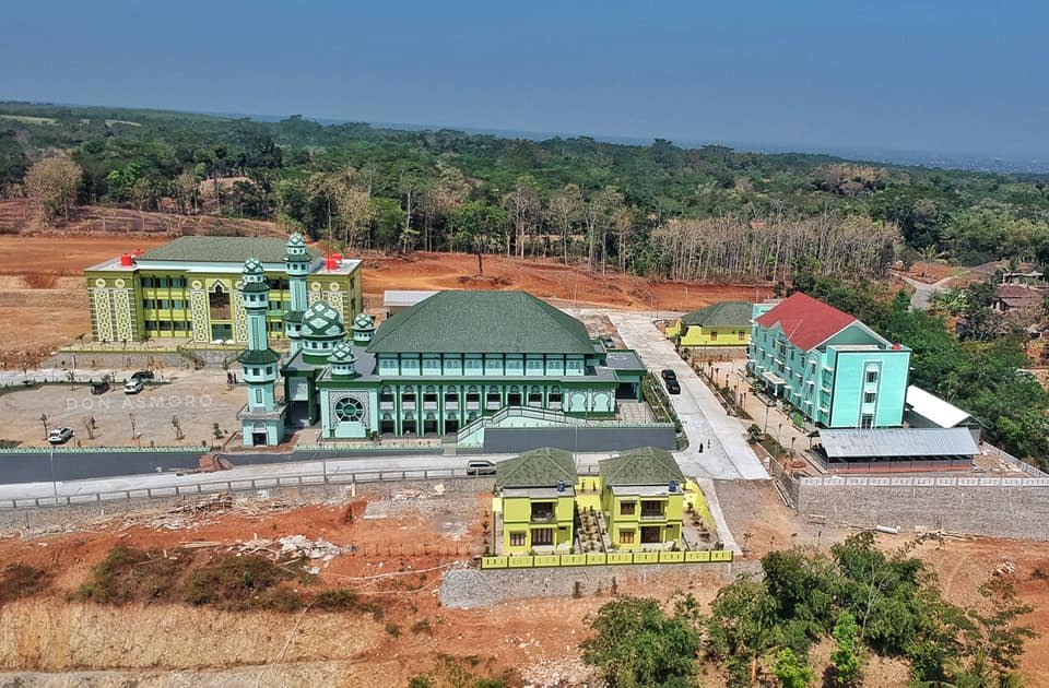 Pondok Pesantren MTA Karanganyar